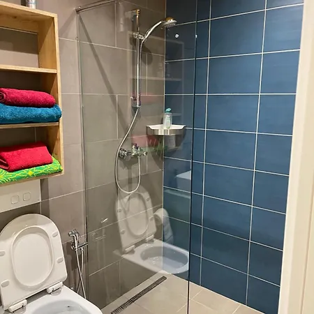 Central Apartment Τίρανα